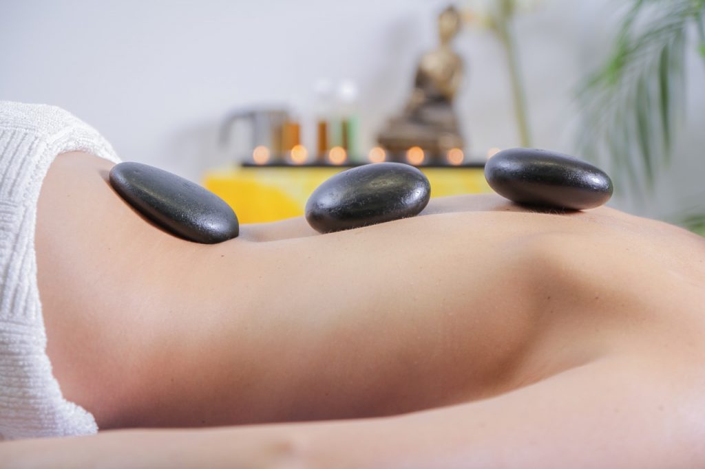 massage, massage stones, welness-2717431.jpg